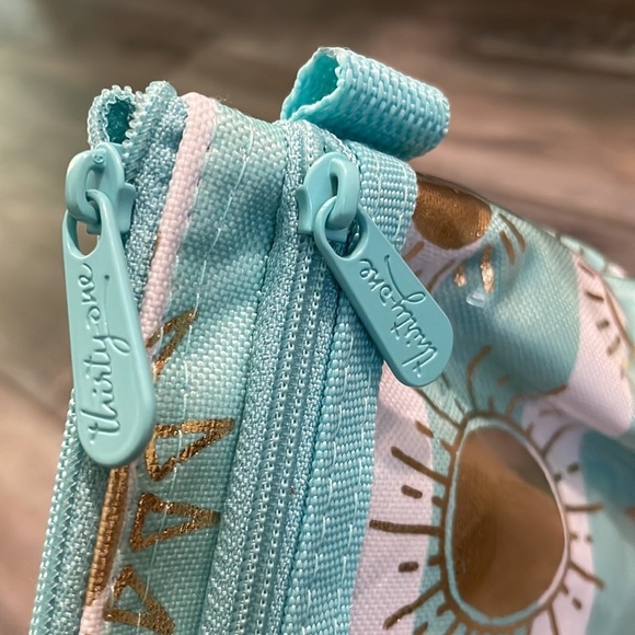 Rays for Days Clear Clip Pouch - Picture 5 of 8